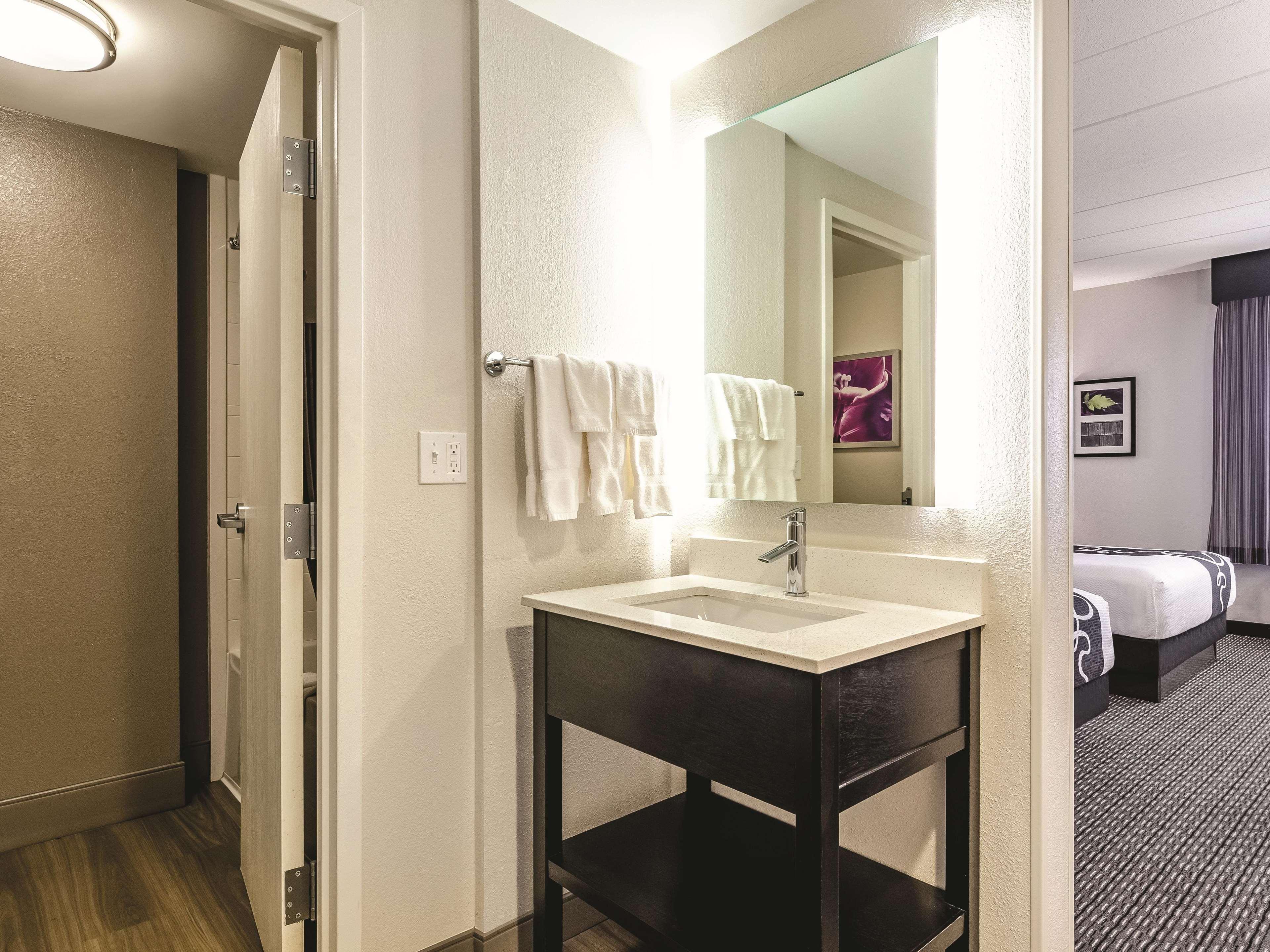 La Quinta By Wyndham Warwick Providence Airport Hotell Eksteriør bilde