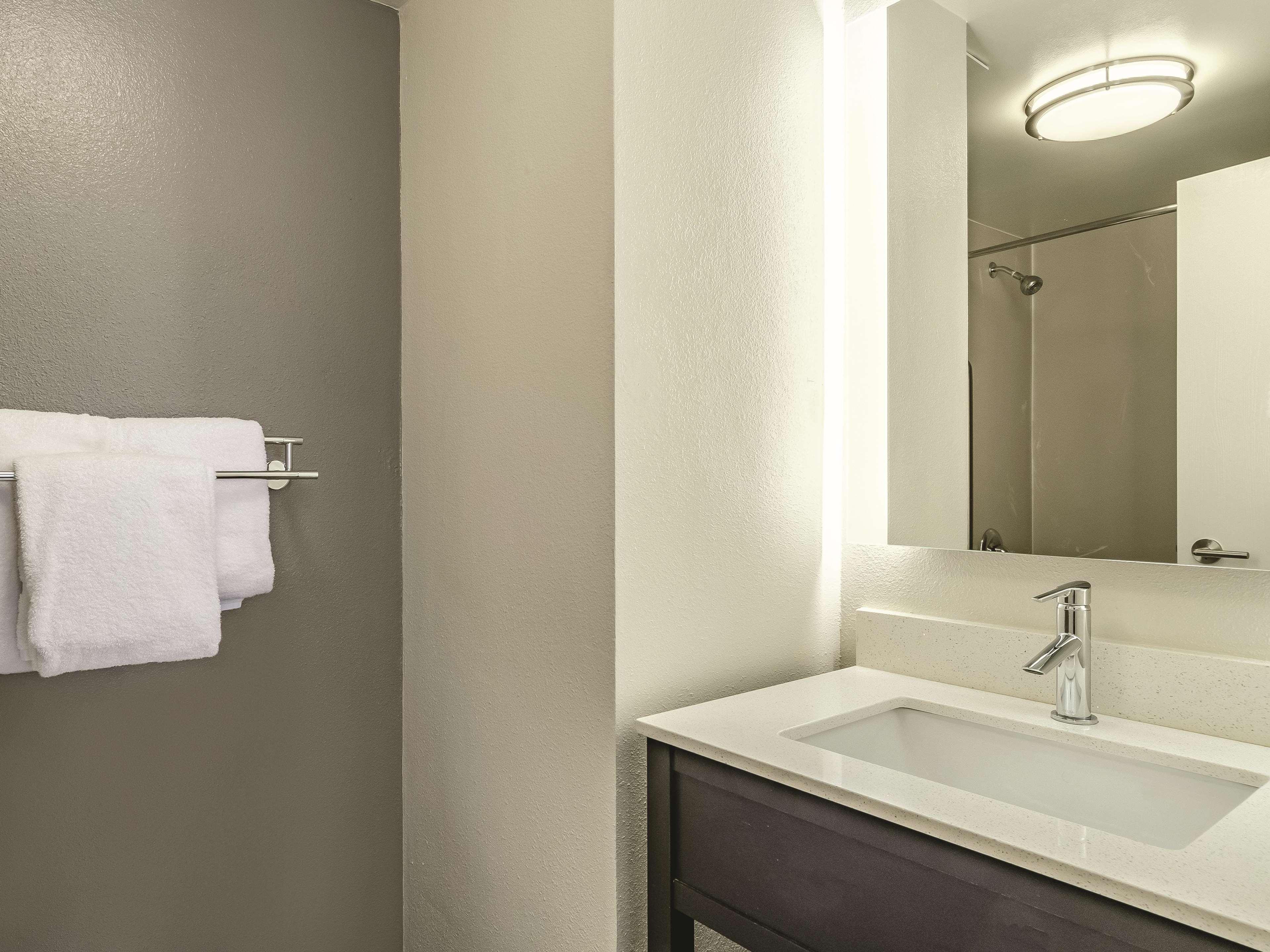 La Quinta By Wyndham Warwick Providence Airport Hotell Eksteriør bilde