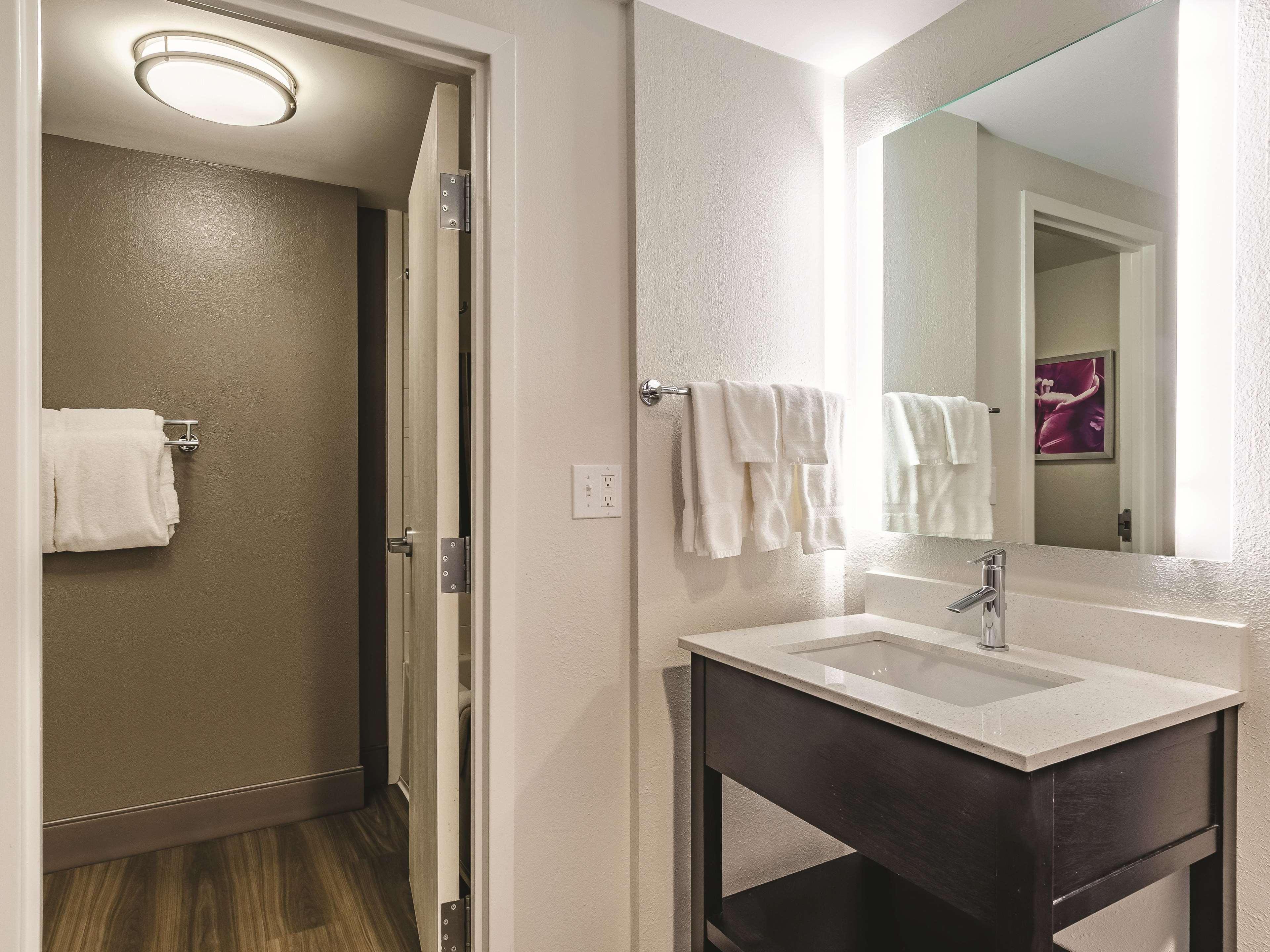 La Quinta By Wyndham Warwick Providence Airport Hotell Eksteriør bilde