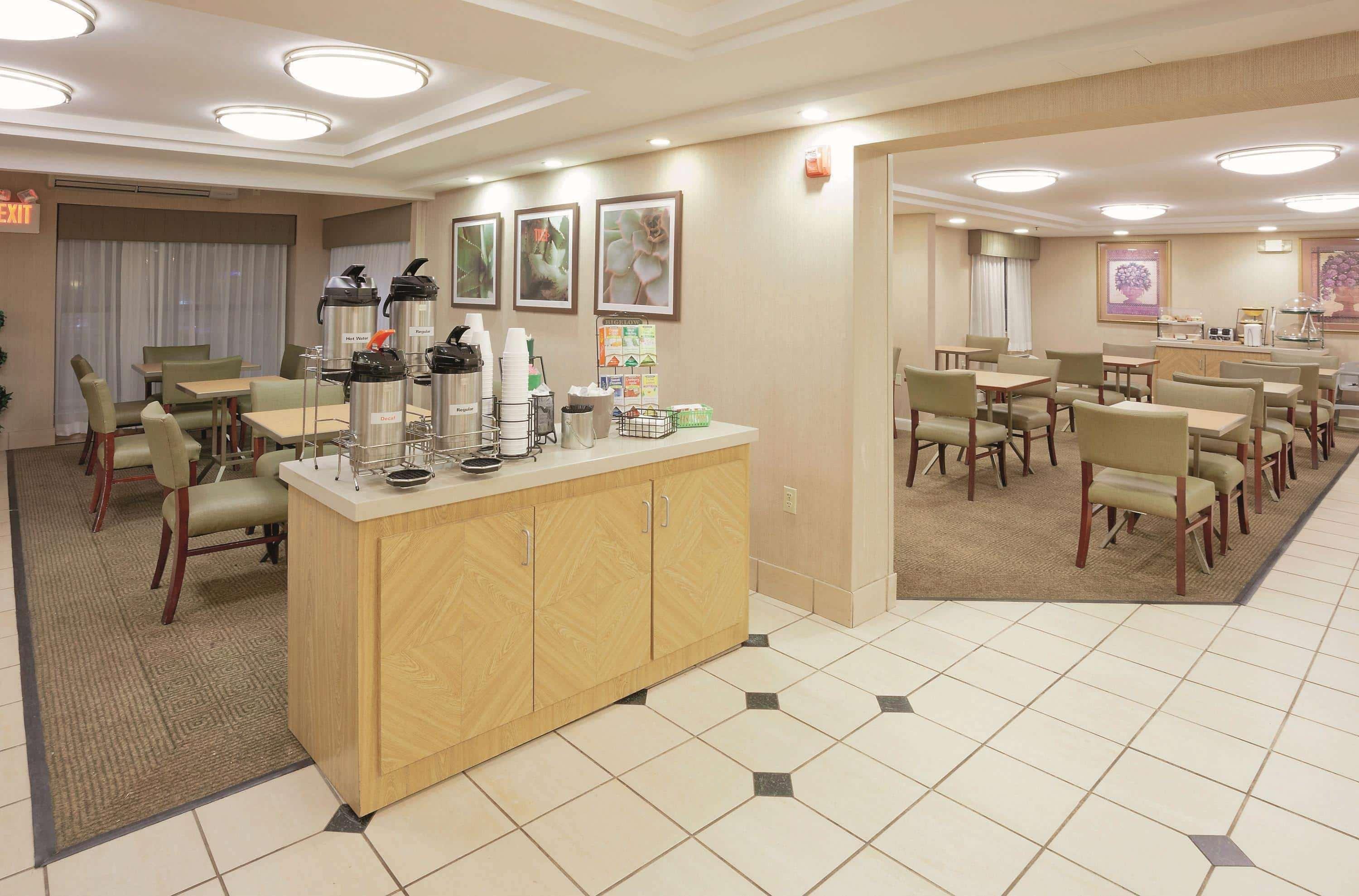 La Quinta By Wyndham Warwick Providence Airport Hotell Eksteriør bilde
