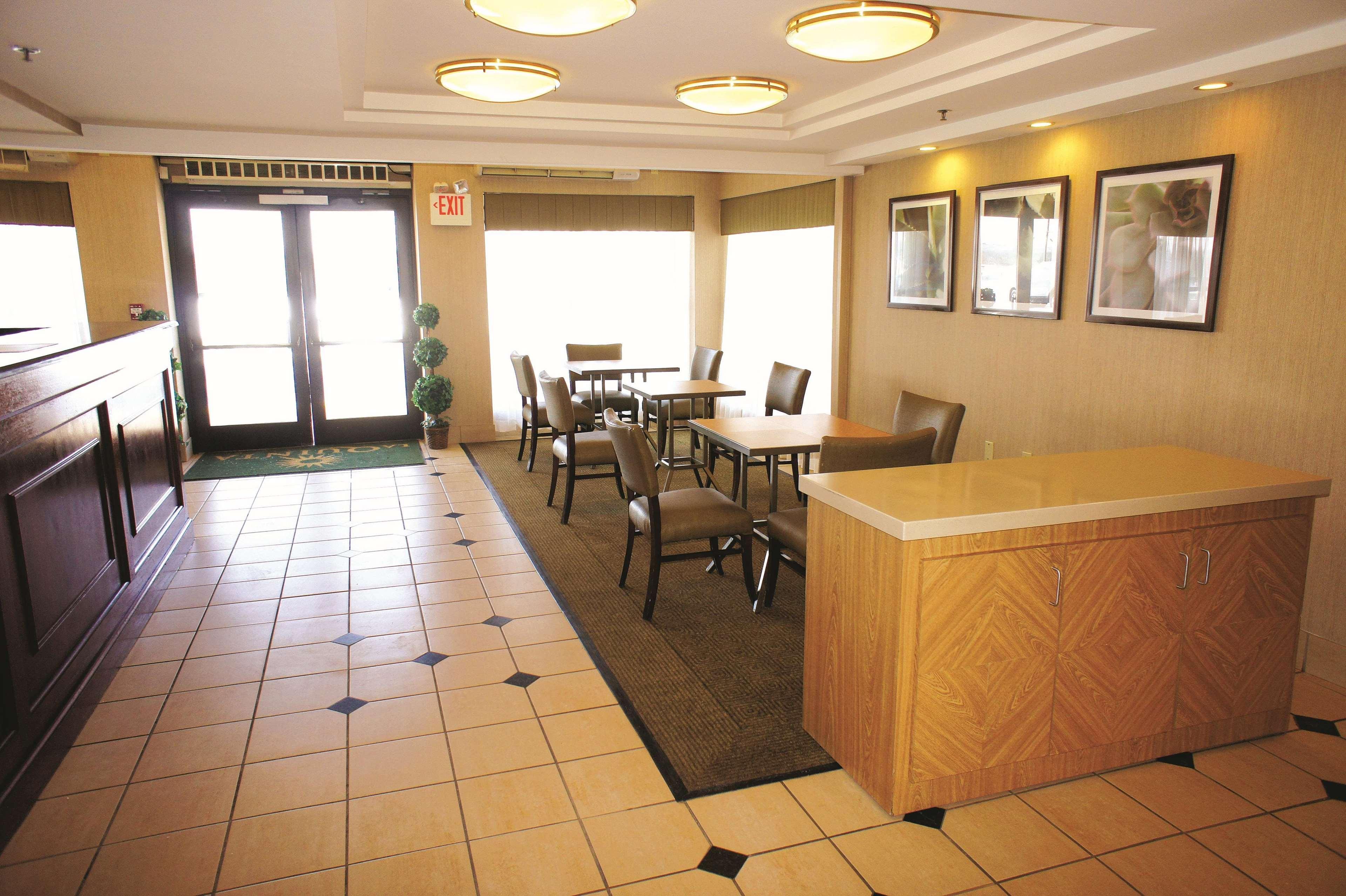 La Quinta By Wyndham Warwick Providence Airport Hotell Eksteriør bilde